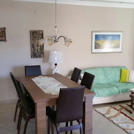 In Begonvil Sitesi 아파트 *